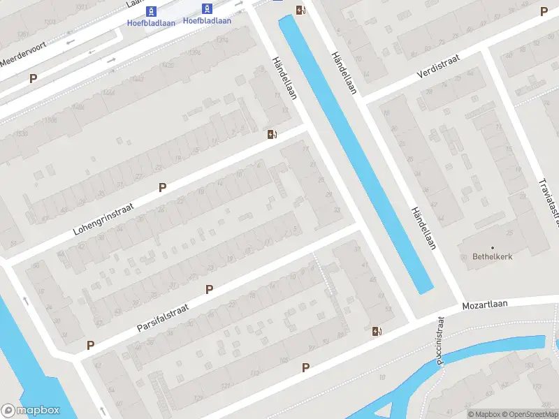 Ambulance met gepaste spoed naar de Rigolettostraat in 's-Gravenhage