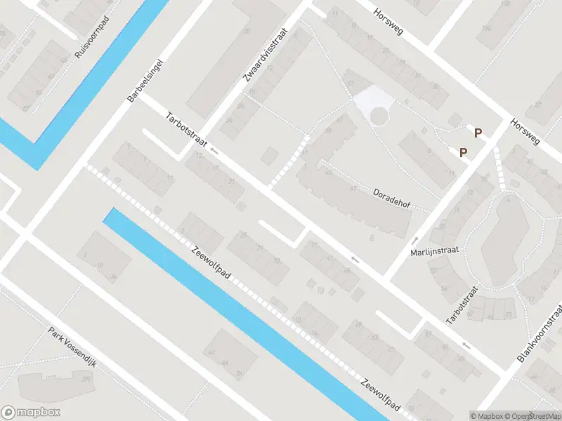 Brandweer met grote spoed naar de Tarbotstraat in Hoogvliet Rotterdam vanwege gebouwbrand