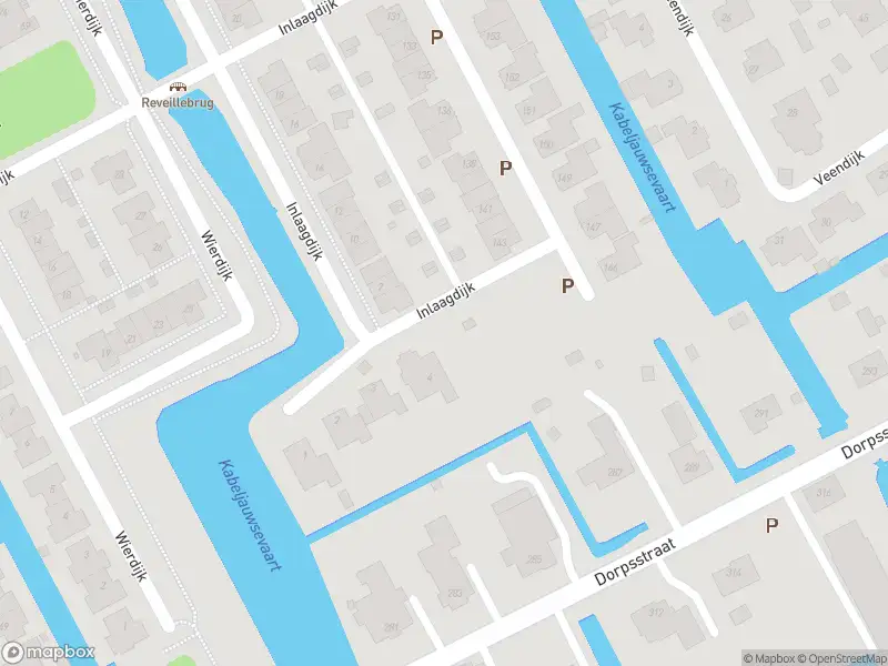 Ambulance met grote spoed naar de Inlaagdijk in Zwaag