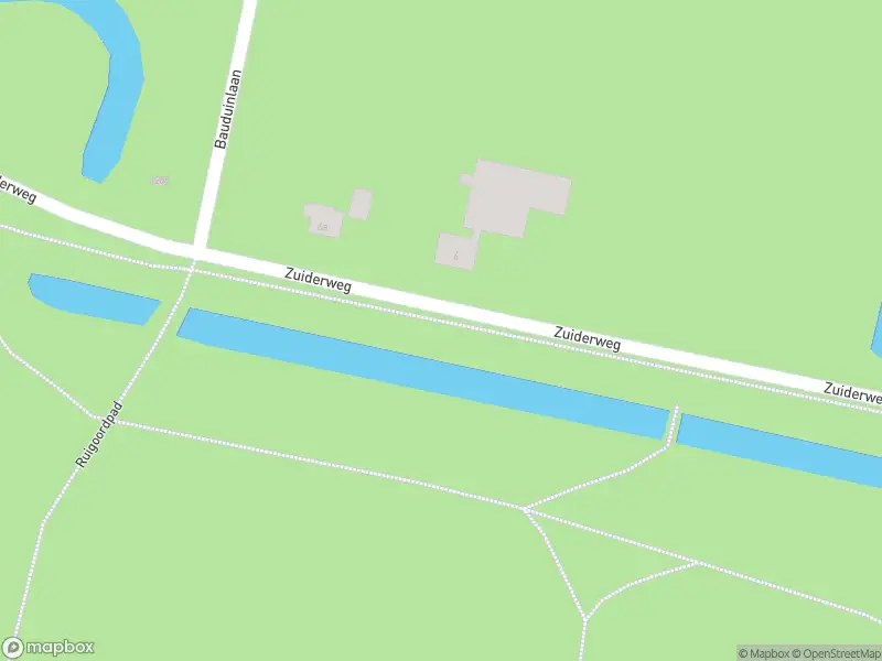 Ambulance en brandweer met gepaste spoed naar de Zuiderweg in Halfweg vanwege stormschade