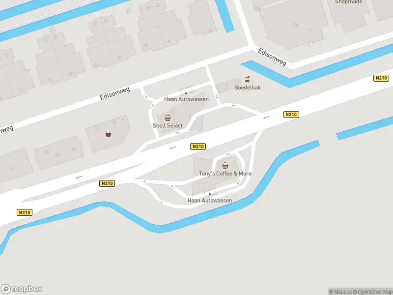 Brandweer met gepaste spoed naar de Weg der Verenigde Naties in IJsselstein vanwege stormschade