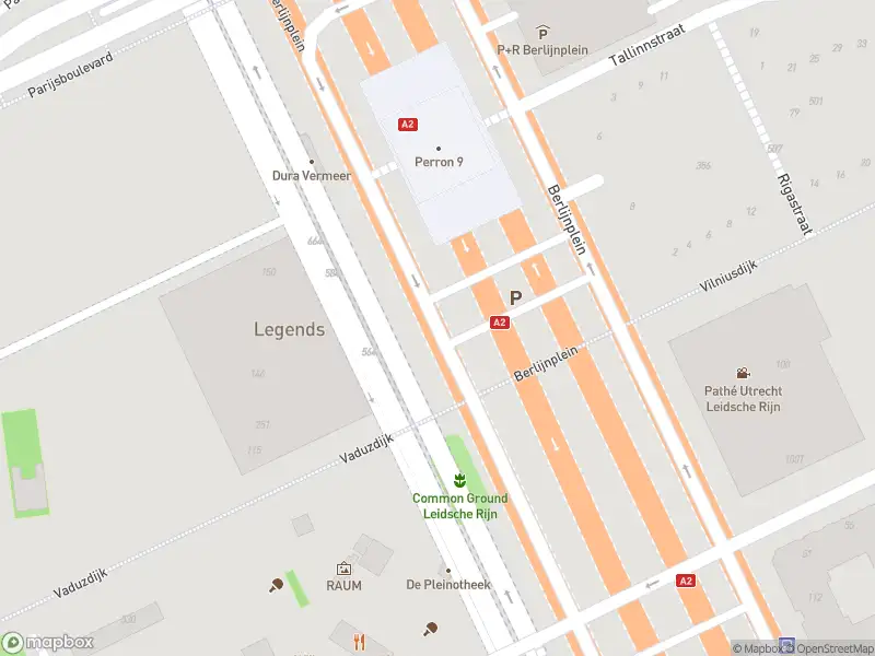 Brandweer met gepaste spoed naar de Berlijnplein in Utrecht vanwege stormschade