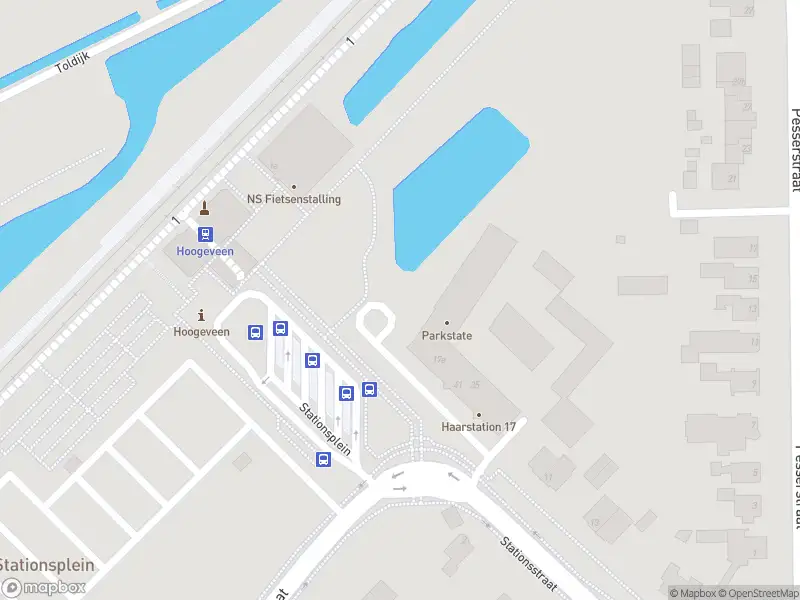Brandweer met gepaste spoed naar de Stationsplein in Hoogeveen