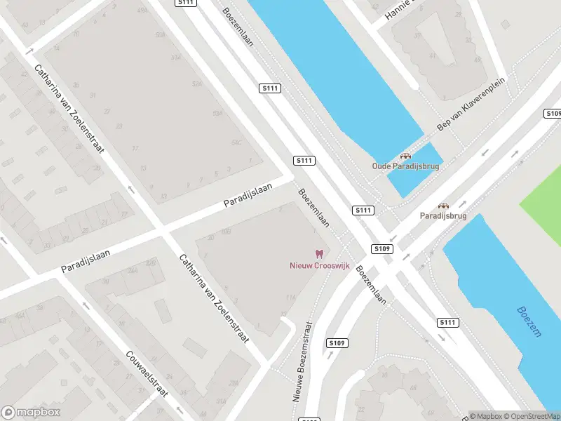 Ambulance met gepaste spoed naar de Paradijslaan in Rotterdam