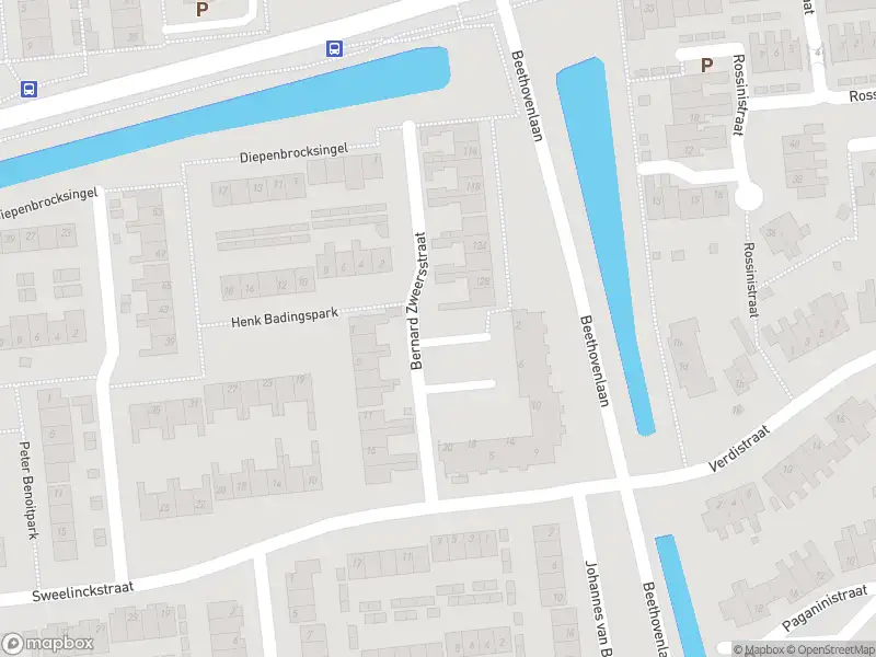 Brandweer met gepaste spoed naar de Bernard Zweersstraat in Waalwijk