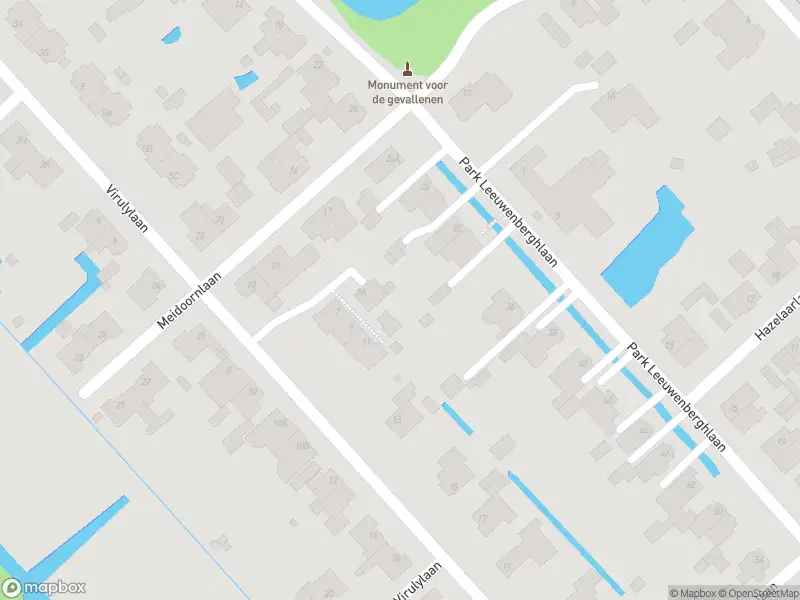 Ambulance met gepaste spoed naar de Park Leeuwenberghlaan in Leidschendam