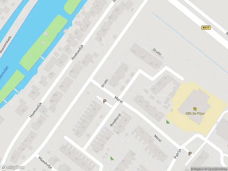 Ambulance met grote spoed naar de Grutto in Maasdam
