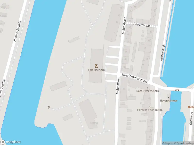 Ambulance met gepaste spoed naar de Plein Fort Haerlem in Hellevoetsluis