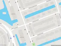 Ambulance met grote spoed naar de Achtmanstraat in Delfgauw