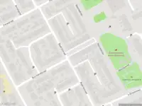 Ambulance met gepaste spoed naar de Willem-Alexanderplein in Nieuw-Beijerland