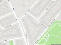Politie naar de Bronbeeklaan in Arnhem vanwege aanrijding met letsel