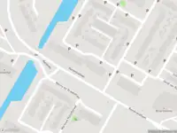 Ambulance met gepaste spoed naar de Hendrik Breitnerstraat in Papendrecht