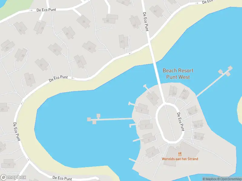 Ambulance met grote spoed naar de De Eco Punt in Ouddorp