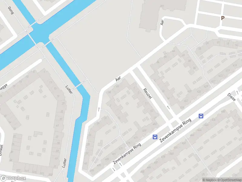 Ambulance met grote spoed naar de Zevenkampse Ring in Rotterdam