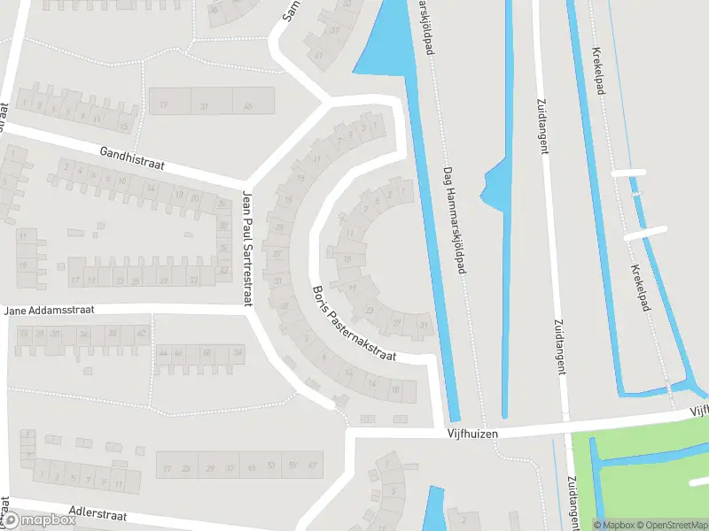Ambulance met grote spoed naar de Boris Pasternakstraat in Haarlem