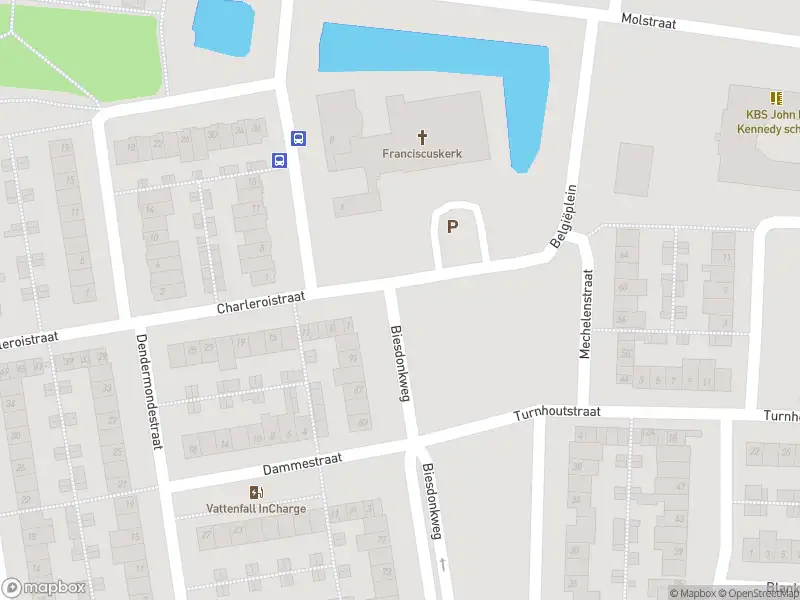 Politie met grote spoed naar de Brasschaatstraat in Breda vanwege letsel