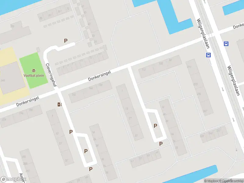 Ambulance met grote spoed naar de De Damhouderstraat in Rotterdam