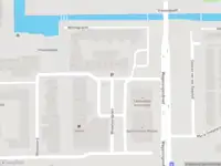 Ambulance met grote spoed naar de Wisseloordplein in Amsterdam