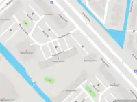 Ambulance met grote spoed naar de Peppelschans in Leiderdorp
