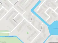 Ambulance met gepaste spoed naar de Roerdompstraat in Strijen