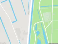 Politie naar de Rijndijk in Haarzuilens vanwege aanrijding met letsel