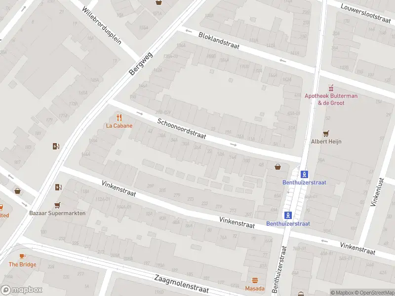 Ambulance met gepaste spoed naar de Schoonoordstraat in Rotterdam