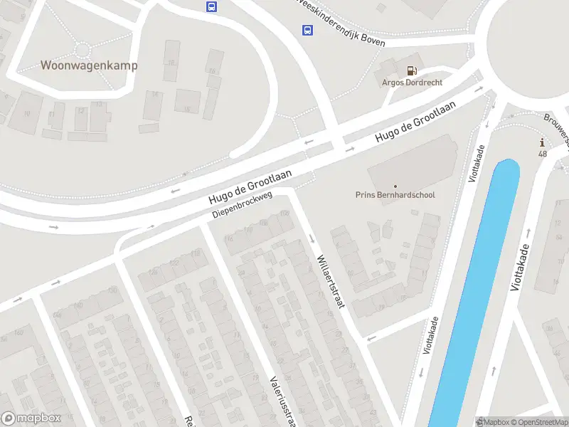 Ambulance met gepaste spoed naar de Diepenbrockweg in Dordrecht