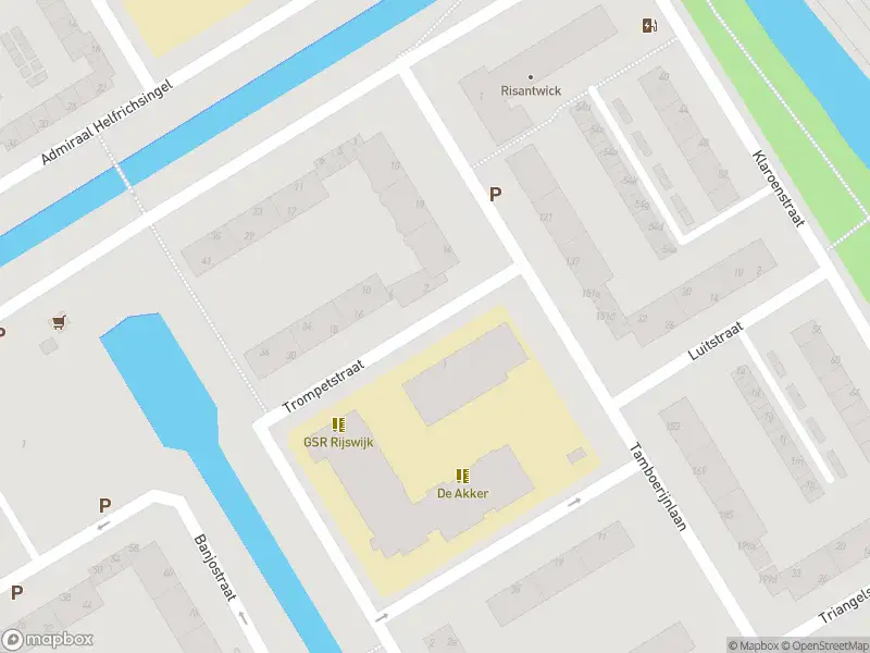Ambulance met grote spoed naar de Trompetstraat in Rijswijk