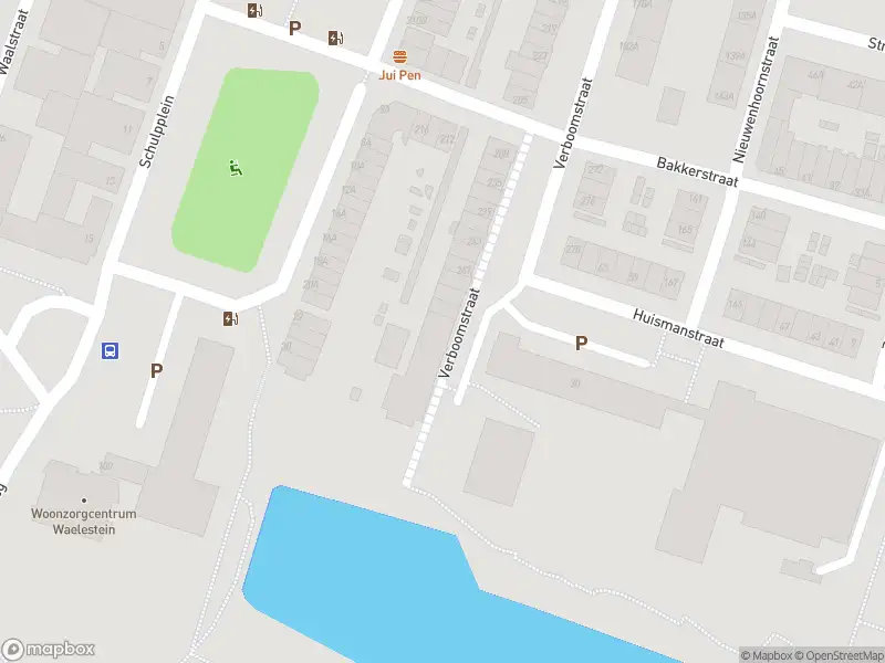 Ambulance met gepaste spoed naar de Verboomstraat in Rotterdam
