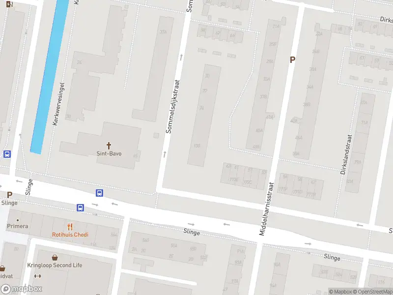 Ambulance met grote spoed naar de Sommelsdijkstraat in Rotterdam