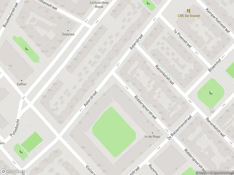 Ambulance met grote spoed naar de Ridderspoorstraat in Rotterdam