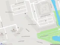 Ambulance met grote spoed naar de Albert Schweitzerplaats in Rotterdam