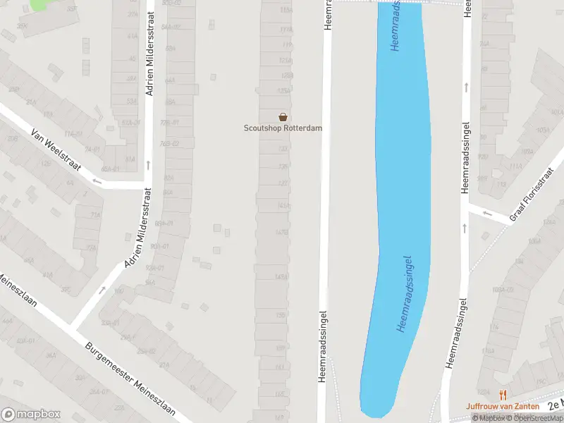 Ambulance met gepaste spoed naar de Heemraadssingel in Rotterdam