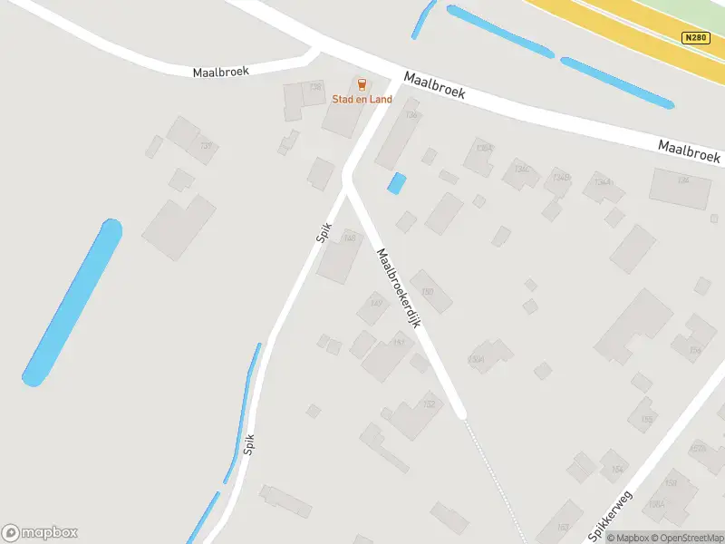Ambulance met grote spoed naar de Maalbroekerdijk in Roermond