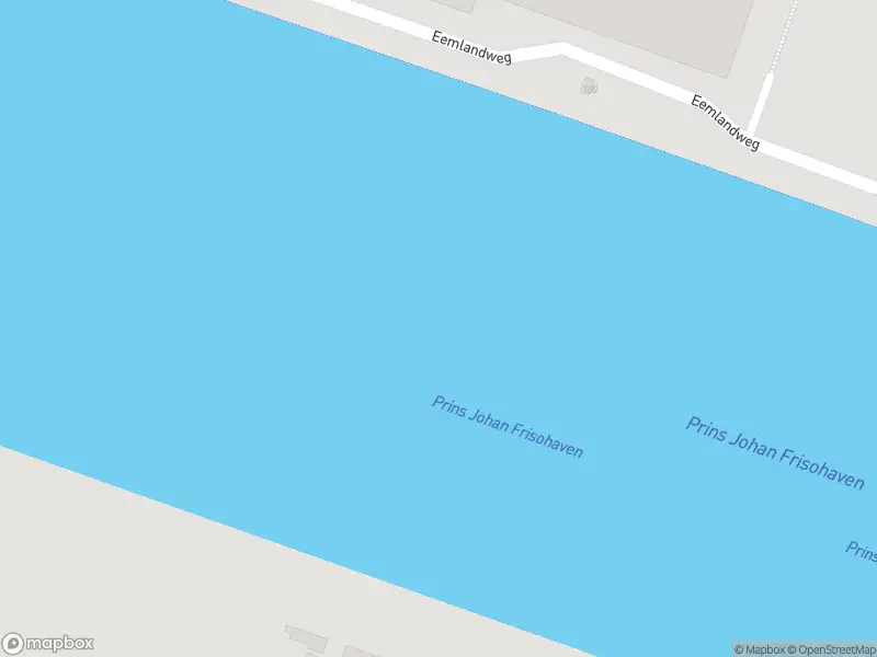 Brandweer met gepaste spoed naar de Reeweg in Rotterdam