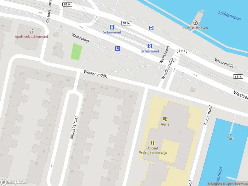 Ambulance met gepaste spoed naar de Westkousdijk in Rotterdam
