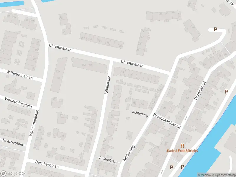 Ambulance met grote spoed naar de Julianalaan in Zwartewaal