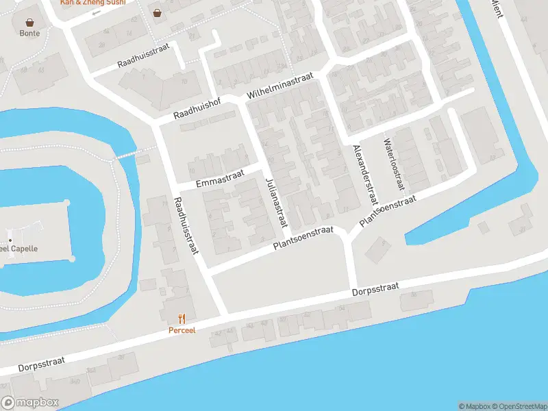 Ambulance met gepaste spoed naar de Julianastraat in Capelle aan den IJssel