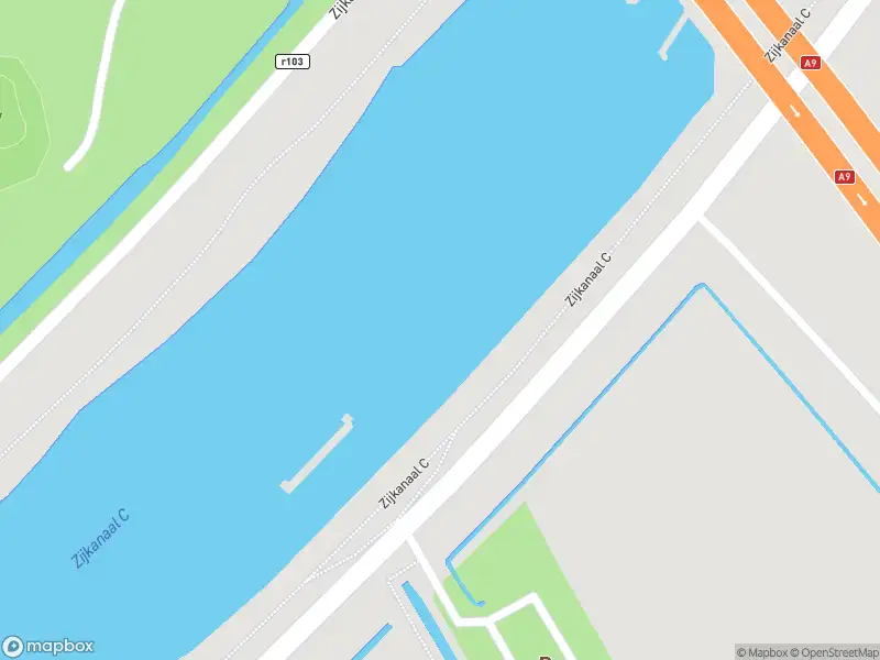 Ambulance met gepaste spoed naar de Zijkanaal C in Spaarndam