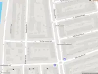 Ambulance met gepaste spoed naar de 3e Carnissestraat in Rotterdam