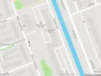 Ambulance met gepaste spoed naar de Koninginnelaan in Vlaardingen