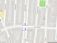 Ambulance met grote spoed naar de Spanjaardstraat in Rotterdam
