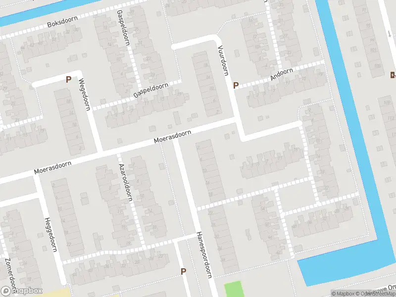 Ambulance met gepaste spoed naar de Hanespoordoorn in Rotterdam
