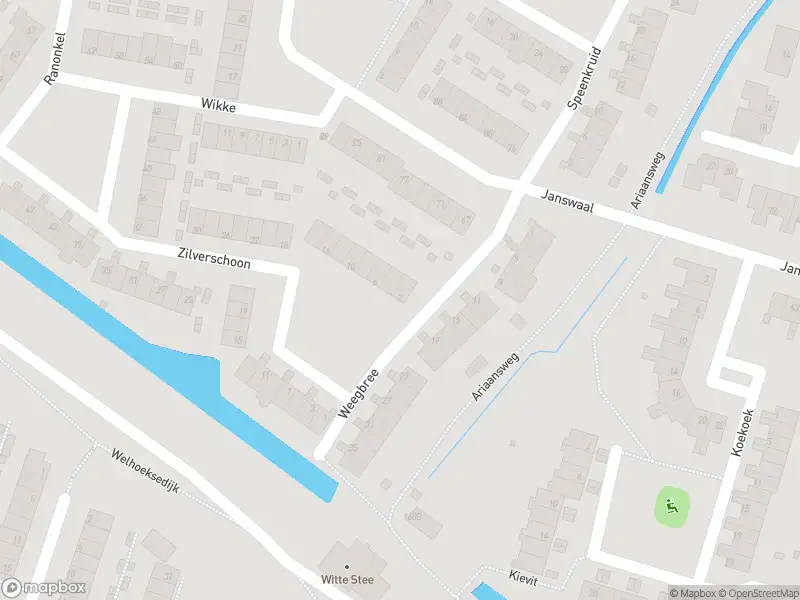 Ambulance met grote spoed naar de Zilverschoon in Hoogvliet Rotterdam