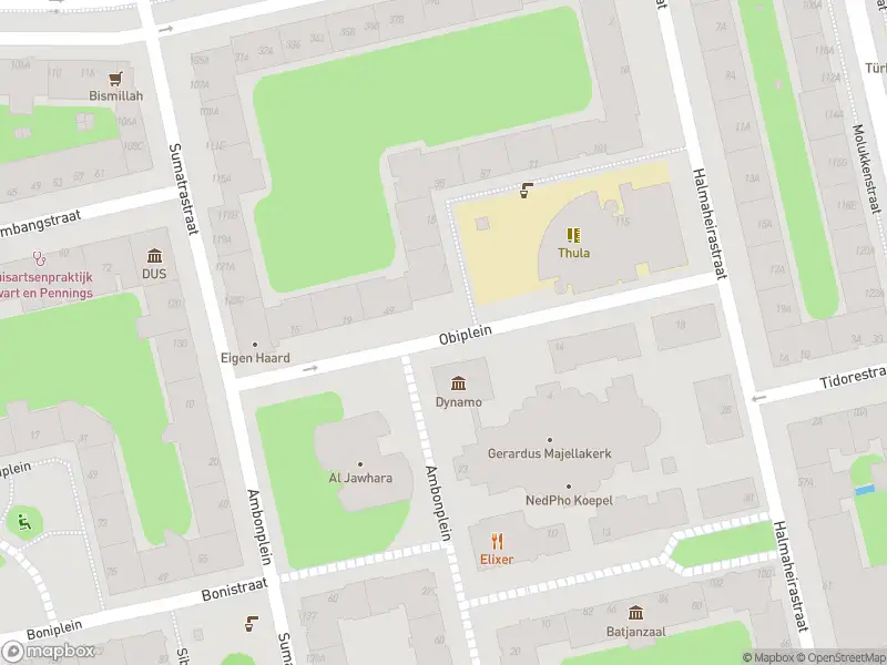 Ambulance met gepaste spoed naar de Obiplein in Amsterdam