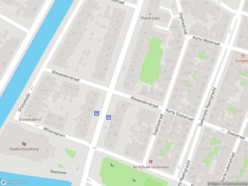Ambulance naar de Alexanderstraat in Haarlem vanwege ongeval met letsel