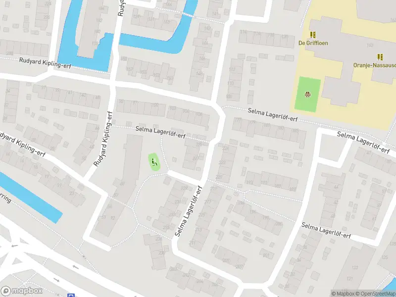 Ambulance met grote spoed naar de Selma Lagerlöf-erf in Dordrecht