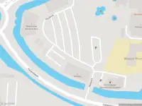 Brandweer met gepaste spoed naar de Aquapark in Veendam vanwege stankoverlast