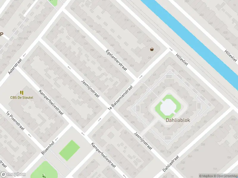 Ambulance met grote spoed naar de 1e Balsemienstraat in Rotterdam