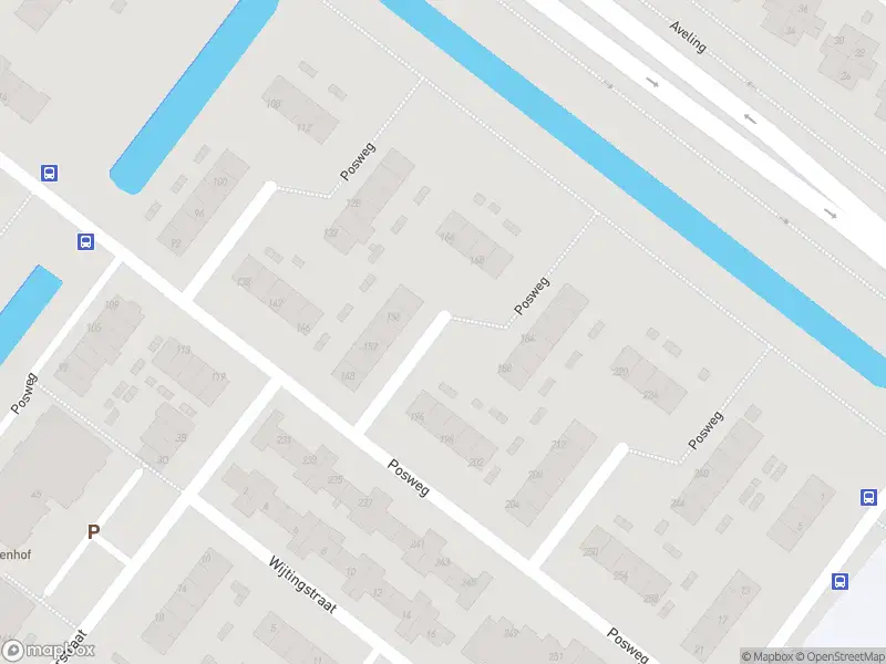 Ambulance met gepaste spoed naar de Posweg in Hoogvliet Rotterdam
